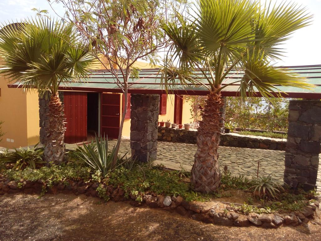 Coin De Paradis,Pavillon Doucimar Porto Novo Kültér fotó